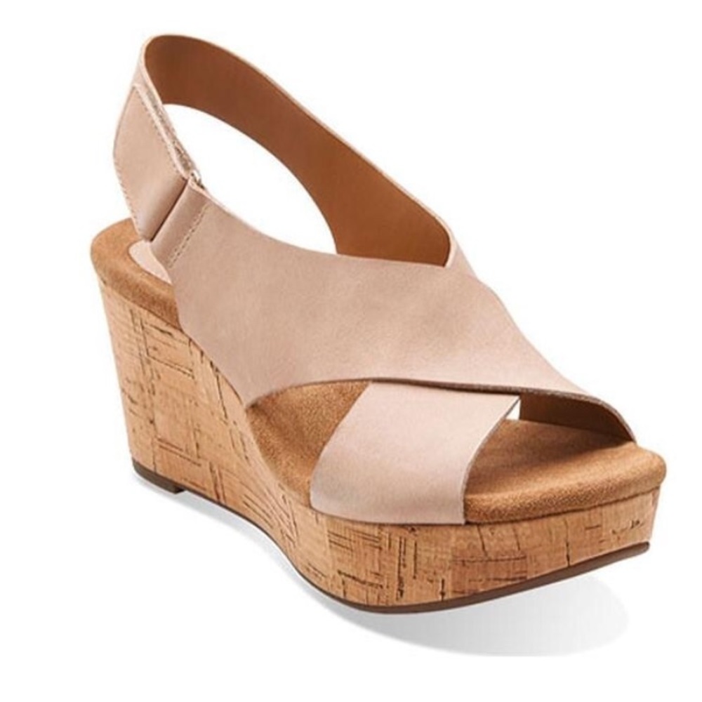 Clark’s light tan Caslynn Shae Wedge